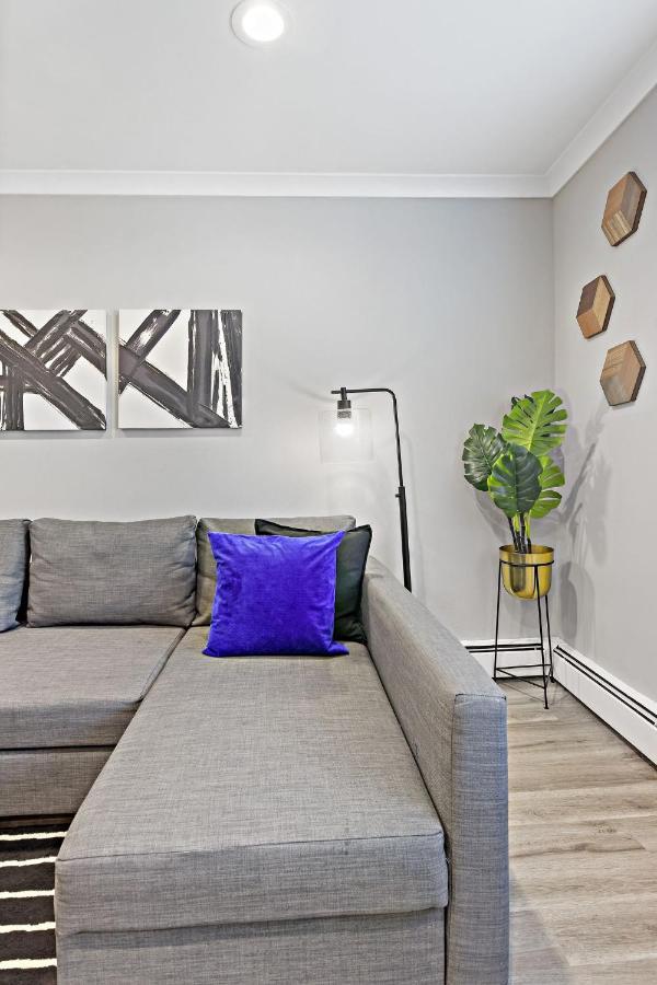 Sophisticated Studio Apartment With Modern Kitchen - Oakdale Od2 Rep Chicago Esterno foto