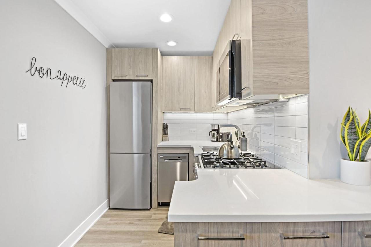 Sophisticated Studio Apartment With Modern Kitchen - Oakdale Od2 Rep Chicago Esterno foto