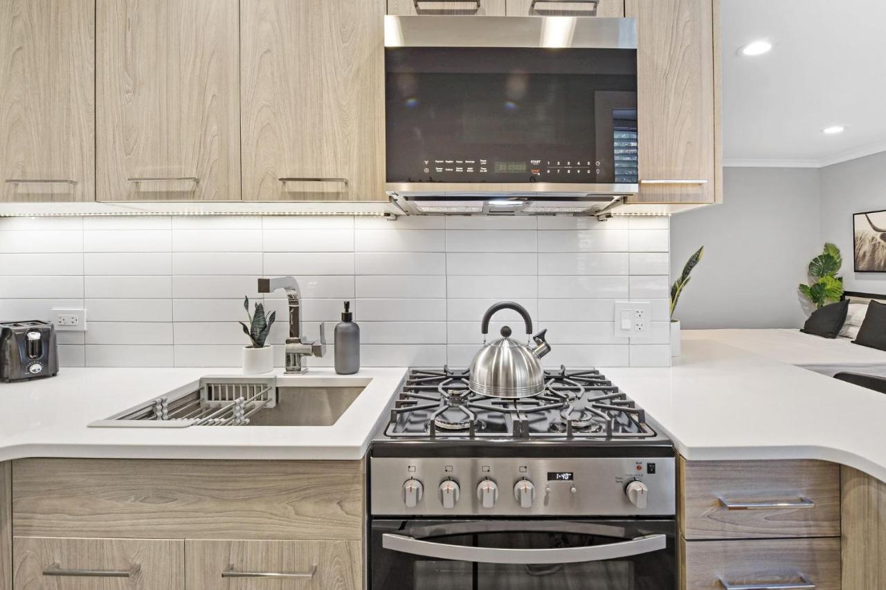 Sophisticated Studio Apartment With Modern Kitchen - Oakdale Od2 Rep Chicago Esterno foto
